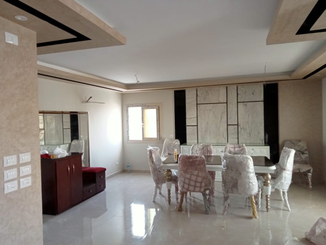 Apartment In Sarai Compound